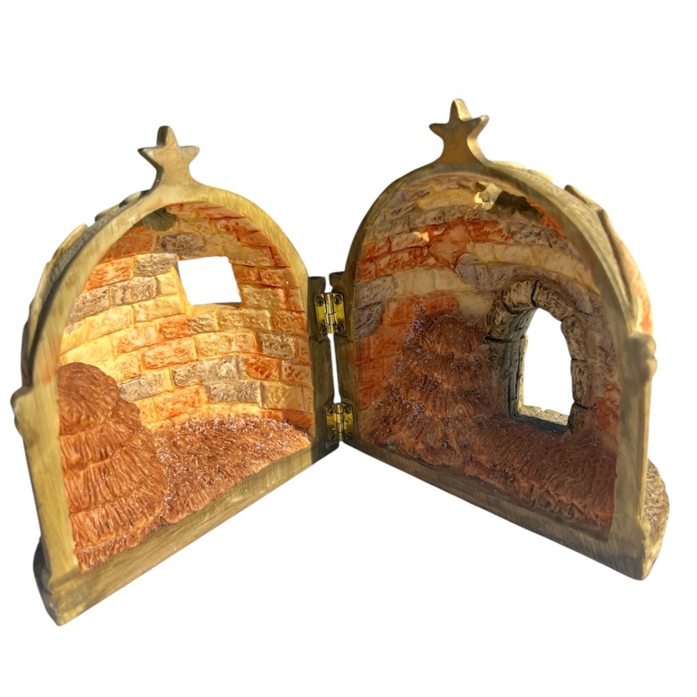 Vintage Ceramic Nativity Set in Multi-Color 10 pieces. Figurines between 2”-3”. - Picture 3 of 12